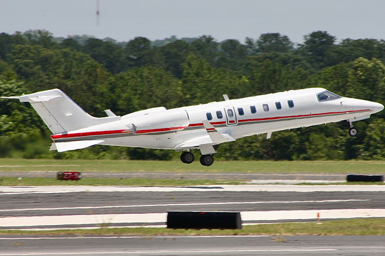 Learjet-75